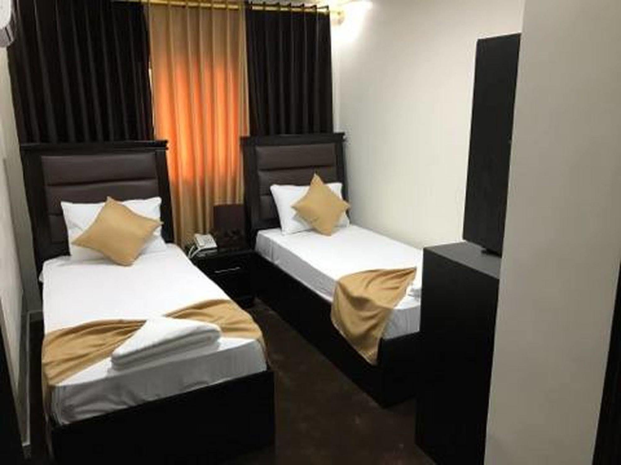 Peace Way Hotel Petra Екстер'єр фото